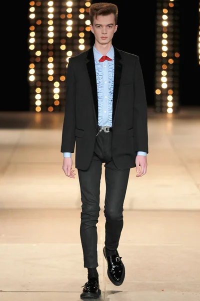 Look 38